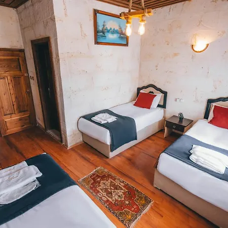 Turbel Cave House Отель