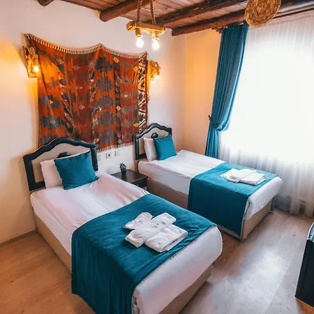 Turbel Cave House * Аванос