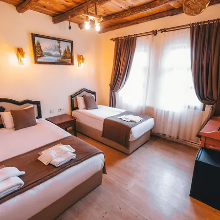 Turbel Cave House Отель