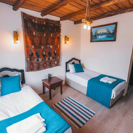 Turbel Cave House * Аванос