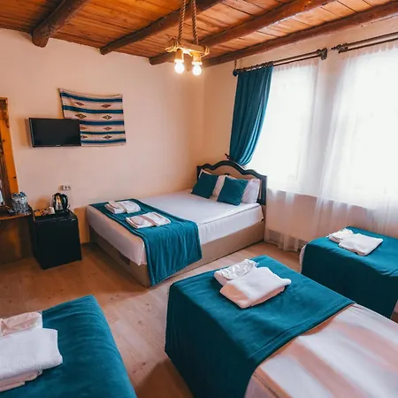 Отель Turbel Cave House