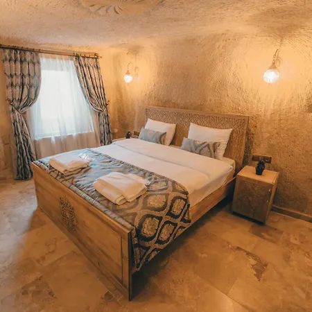 Turbel Cave House *