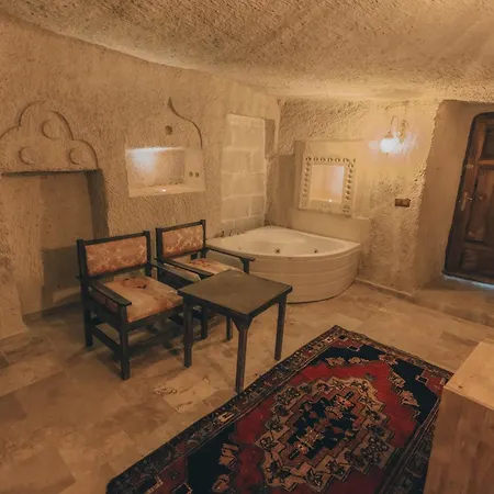 Turbel Cave House Отель