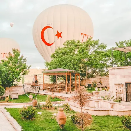Turbel Cave House Отель